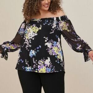 NWT Torrid Floral Studio Knit Off Shoulder Smocked Swing Top